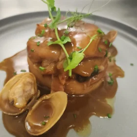 Almejas en salsa - La Viera